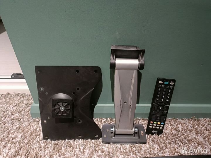 Телевизор LG m2252d