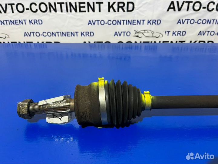 Привод передний левый Mitsubishi Colt Z27A 4G15