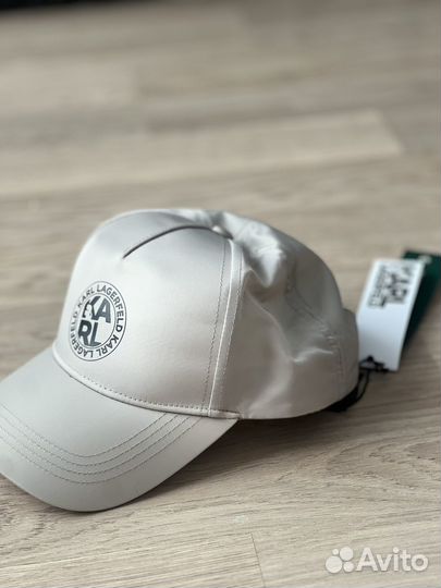 Кепка женская karl lagerfeld