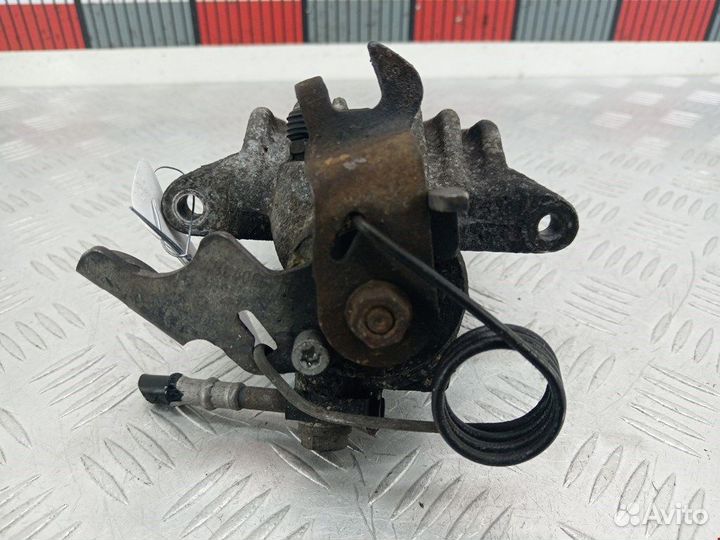 Суппорт задний правый для Audi A6 C5 8E0615424