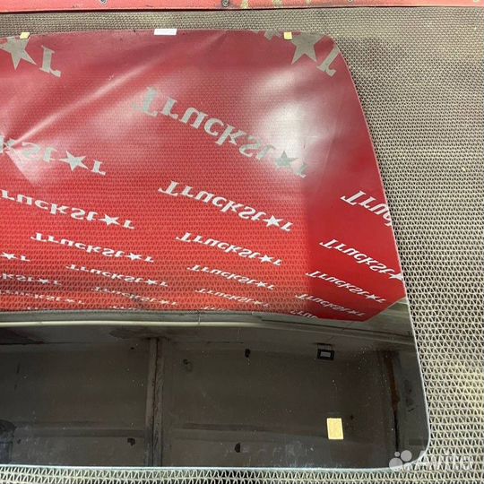 Стекло люка Volvo FH