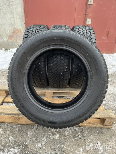 Gislaved Nord Frost 200 225/65 R17 106T