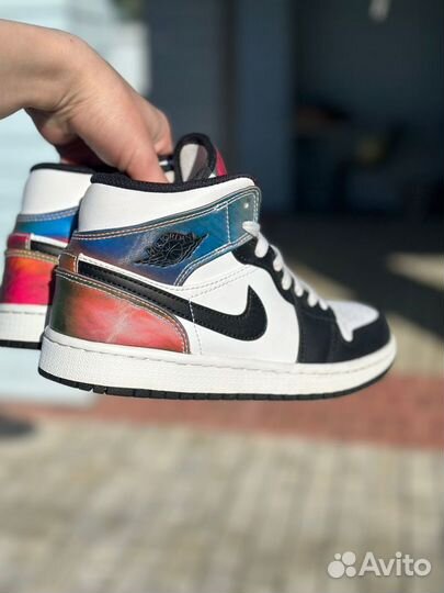 Кроссовки nike air jordan 1 Retro Hight Electro