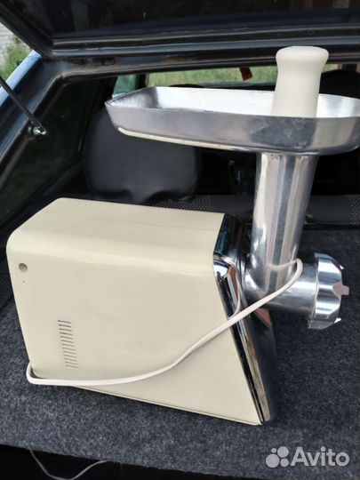 Мясорубка электрическая