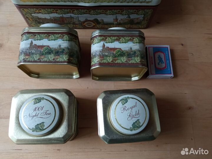 Шкатулка и 4 баночки чайницы