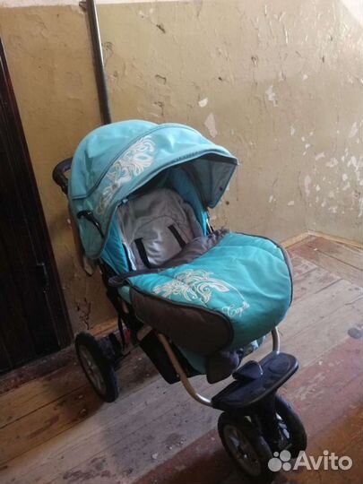 Прогулочная коляска