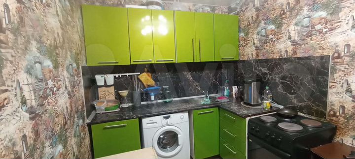 Доля в 2-к. квартире, 45 м², 5/5 эт.