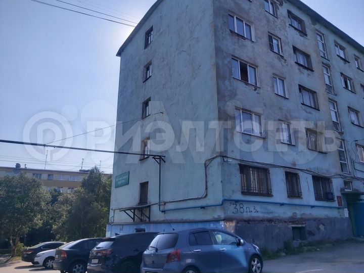 Комната 11 м² в 5-к., 2/5 эт.