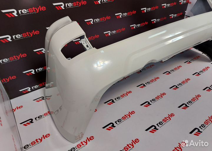 Бампер задний Toyota Land Cruiser 200 S344