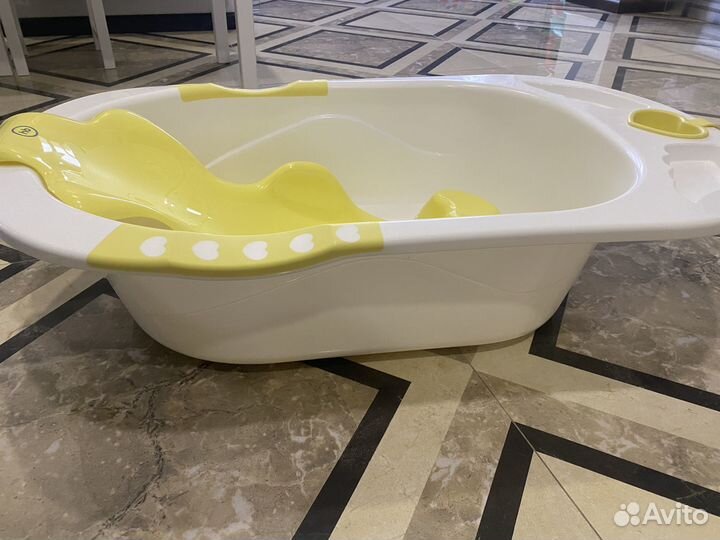 Ванночка для купания с горкой