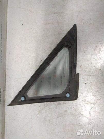 Форточка в крыло передняя левая Toyota Harrier