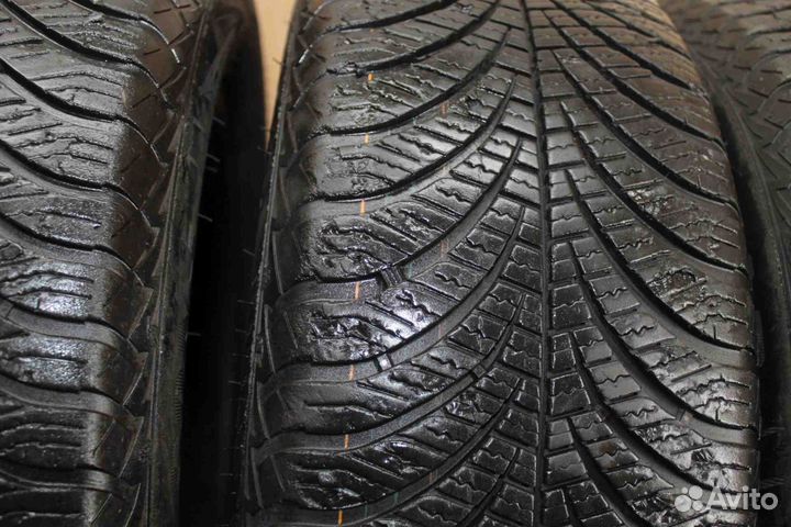 Goodyear Vector 4Seasons Gen-2 195/65 R15 95H