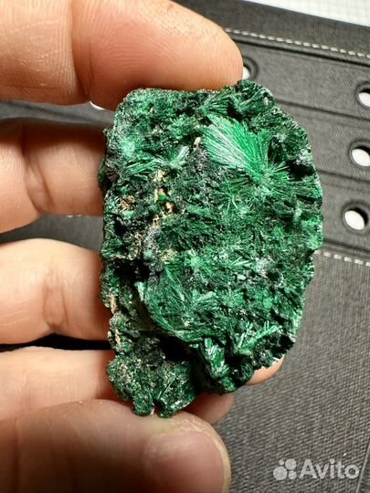 Плисовый малахит