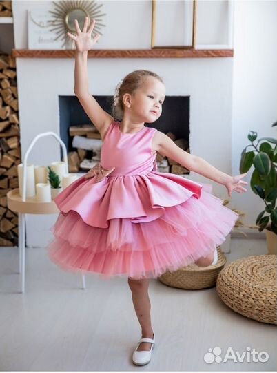 Нарядное платье для девочки