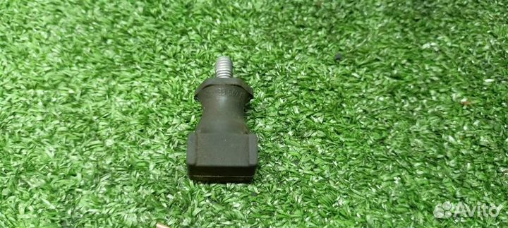 Крепеж Audi Allroad quattro 2012