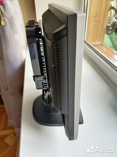 Монитор + Неттоп intel atom 330 Nvidia ion 3GB SSD