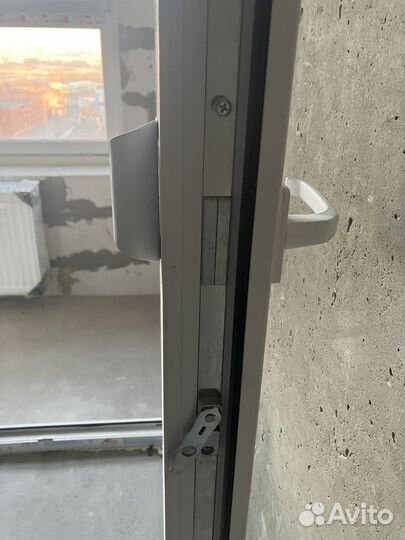 Пластиковые окна и двери на лоджию