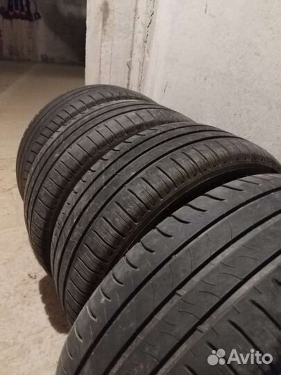 Michelin Radial XSE 215/55 R16 93V