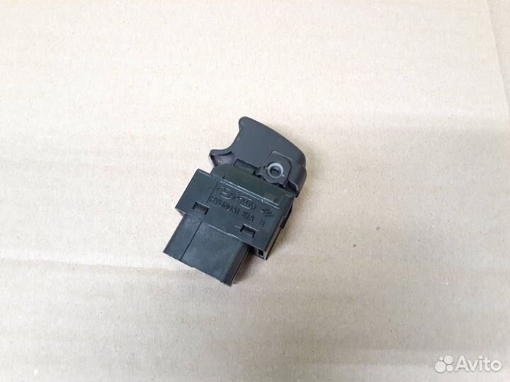 Кнопка стеклоподъемника Kia Sorento 1 BL 2.5d