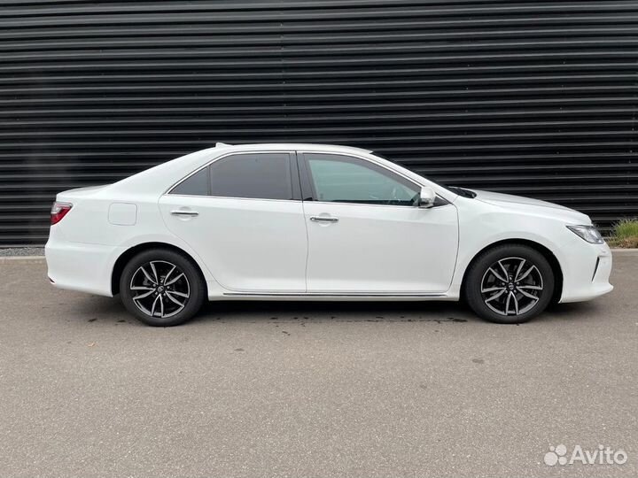 В разборе Toyota Camry XV50