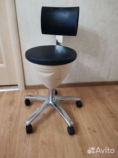 Стул для мастера