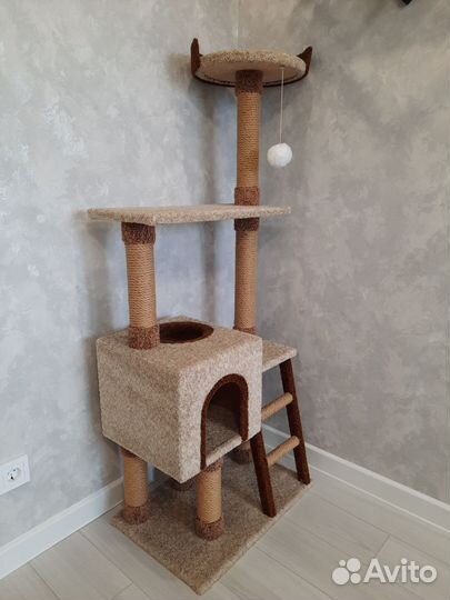 Домик для кошки с когтеточкой бу