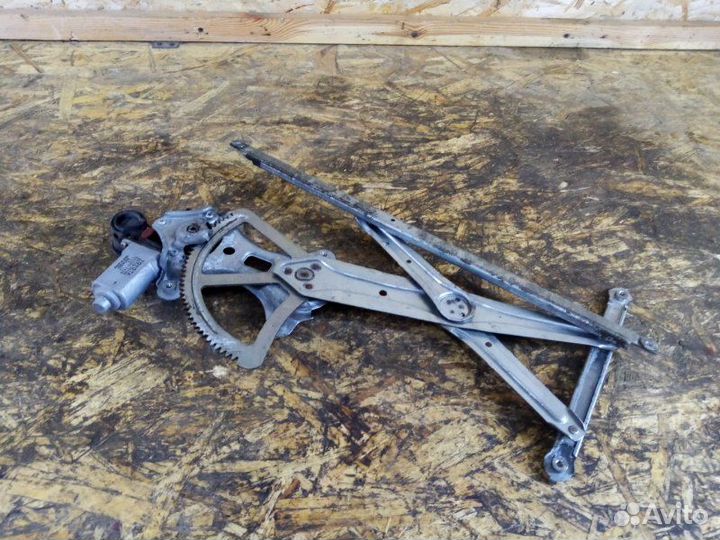 Стеклоподъемник передний правый Lexus Es 300