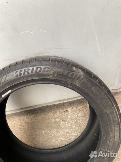 Bridgestone Potenza S001 235/45 R19