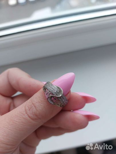 Серебряное кольцо