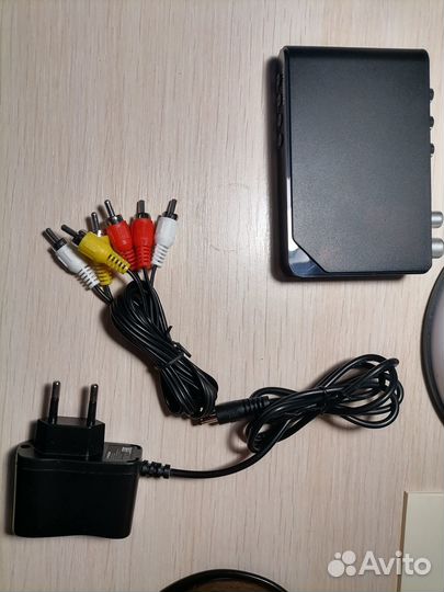 Продам приёмник цифрового тв Hyundai - H-DVB200