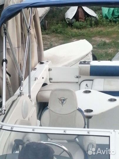 Продаю каютный катер