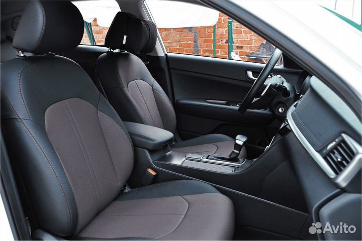 Чехлы на Kia Optima 4 JF