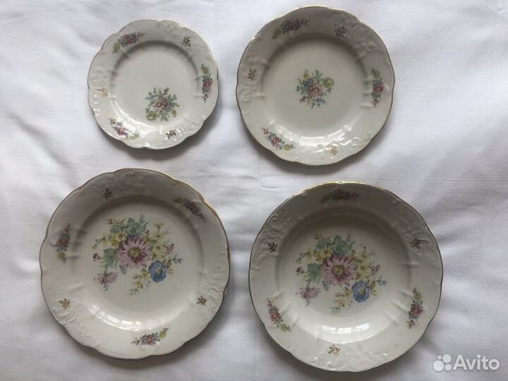 Набор тарелок 