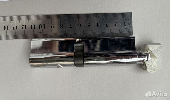 Замок дверной