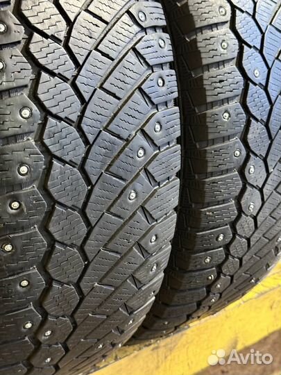 Gislaved Nord Frost 200 SUV 225/60 R17 103T