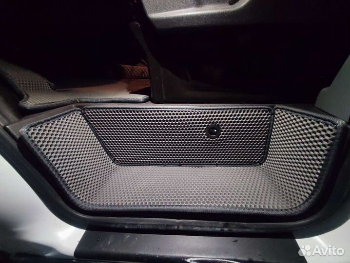 Подножки пороги на Ford Transit