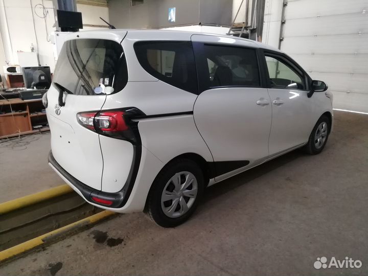 Toyota Sienta 1.5 CVT, 2019, 16 000 км