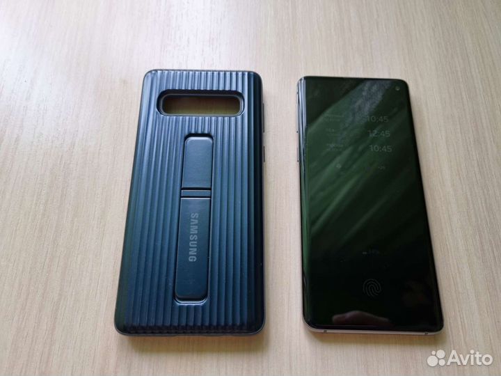 Samsung Galaxy S10, 8/128 ГБ
