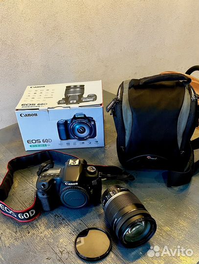 Фотоаппарат Canon EOS60D Kit 18-200mm f/3.5-5.6 IS