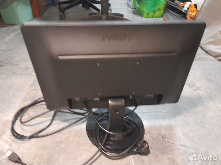Монитор Philips 196v4lab2