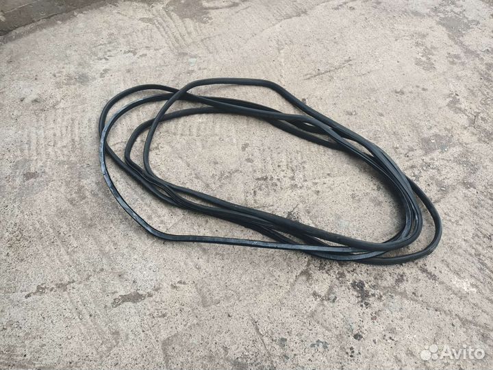 Уплотнитель двери Audi A6 C5