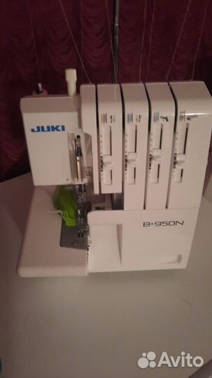 Швейная машина оверлок Juki B950N