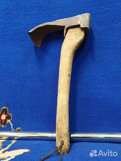 Топор старинный для продольного паза в брёвнах
