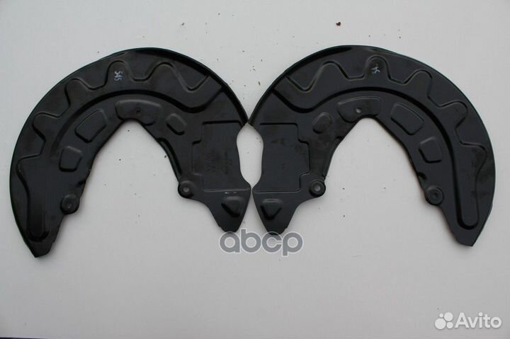 Грязезащитный щит тормозного диска VAG 5Q061531