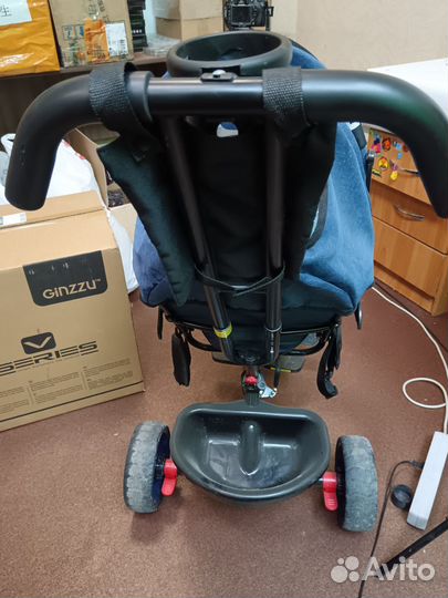 Детский велосипед с родительской ручкой