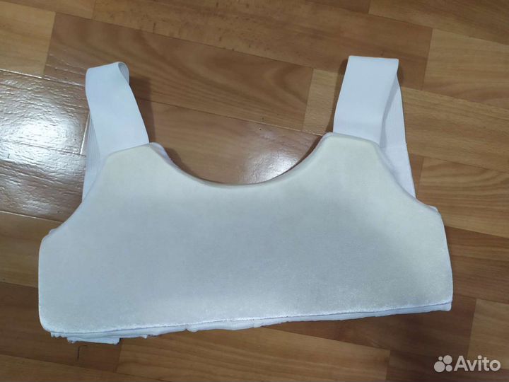 Защита нагрудник для девочки