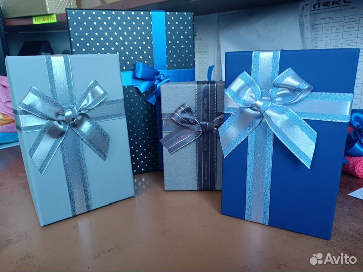 Подарочные коробки