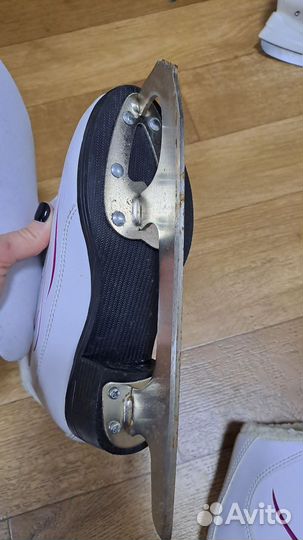 Коньки фигурные детские 32 размер