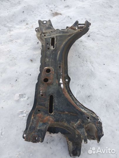 Подрамник хонда фит GD-1 c 2001г