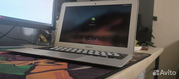 Apple MacBook Air 11 2014